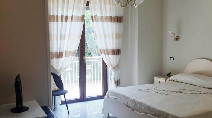Domus In Fonte Bed & Breakfast Скафати Екстериор снимка